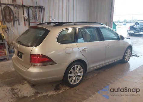 2013 Volkswagen Jetta Sportwagen 2.0L Tdi z USA, uszkodzony, nr VIN 3VWPL7AJ9DM660205